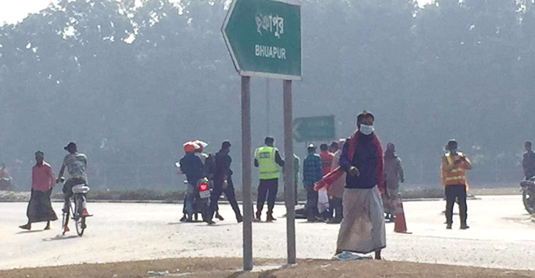 বঙ্গবন্ধু সেতুতে দূর্ঘটনায় মোটরসাইকেলের